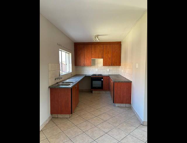 3 BEDROOM APARTMENT FOR SALE IN HALFWAY GARDENS